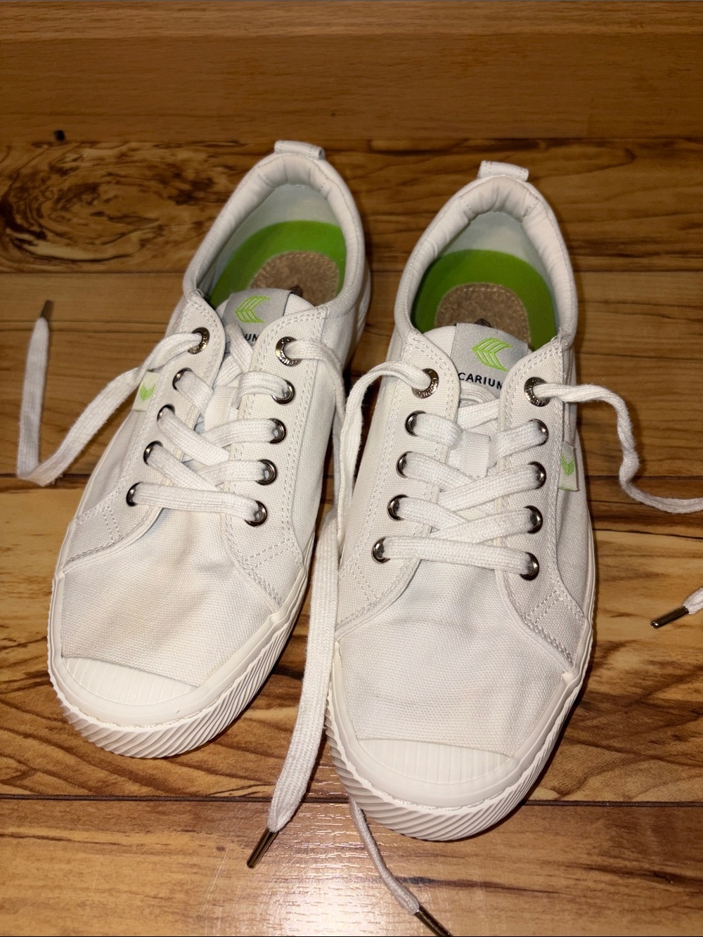 Cariuma OCA low canvas sneaker Cotton Cork Rubber Women’s 8.5 Men’s 7 Brasil